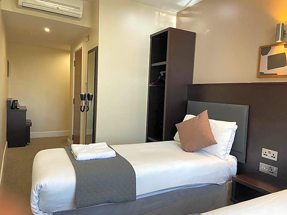 Trebovir Hotel London