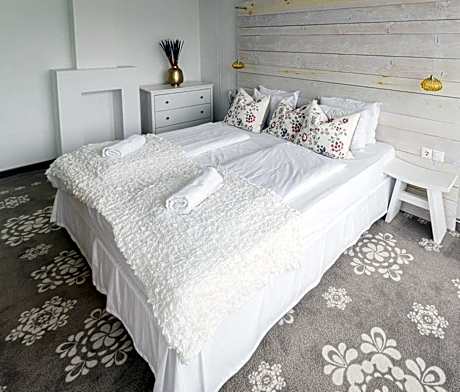Suite with Garden View