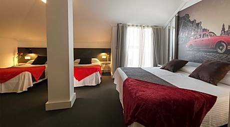 Family Room (2 Adults + 2 Children)