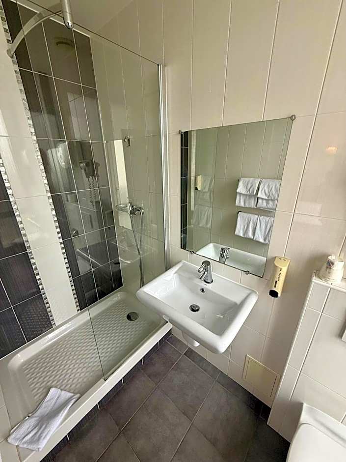 Hotel Richmond Gare du Nord