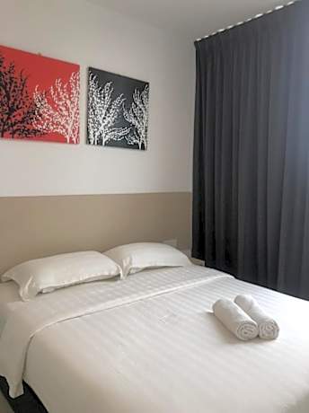 Deluxe Queen Room