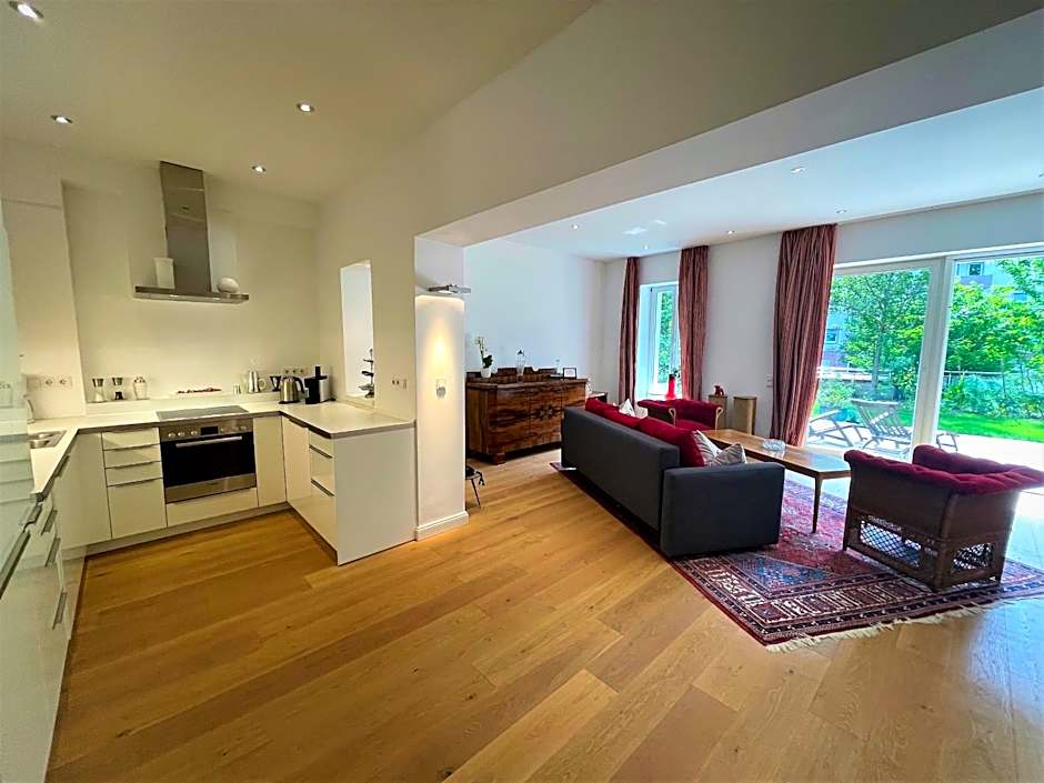 120qm Deluxe Apartment Suites Christina im Stil Design Hotel Vosteen Nähe der Kaiserburg