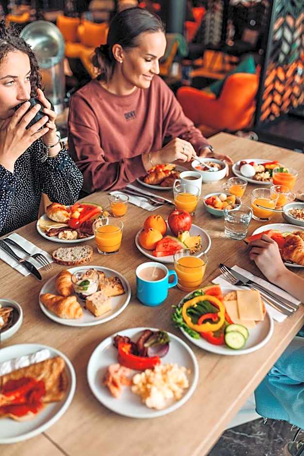 Clarion Hotel Aviapolis