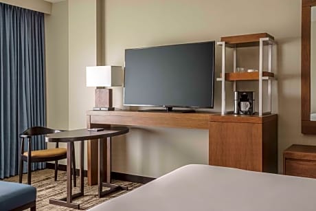 Queen Room with Two Queen Beds and Shower - Disability Access