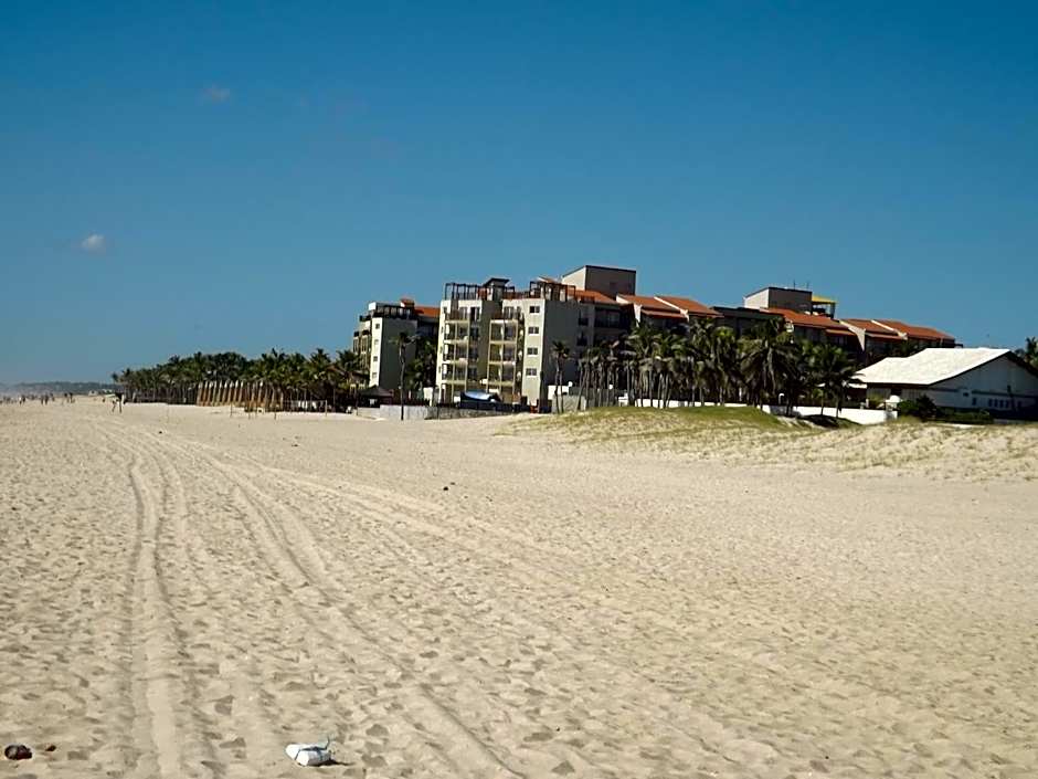 CONDOMÍNIO VILA DO MAR aptos 201C e 211B