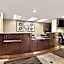Comfort Inn & Suites Airport Convention Center