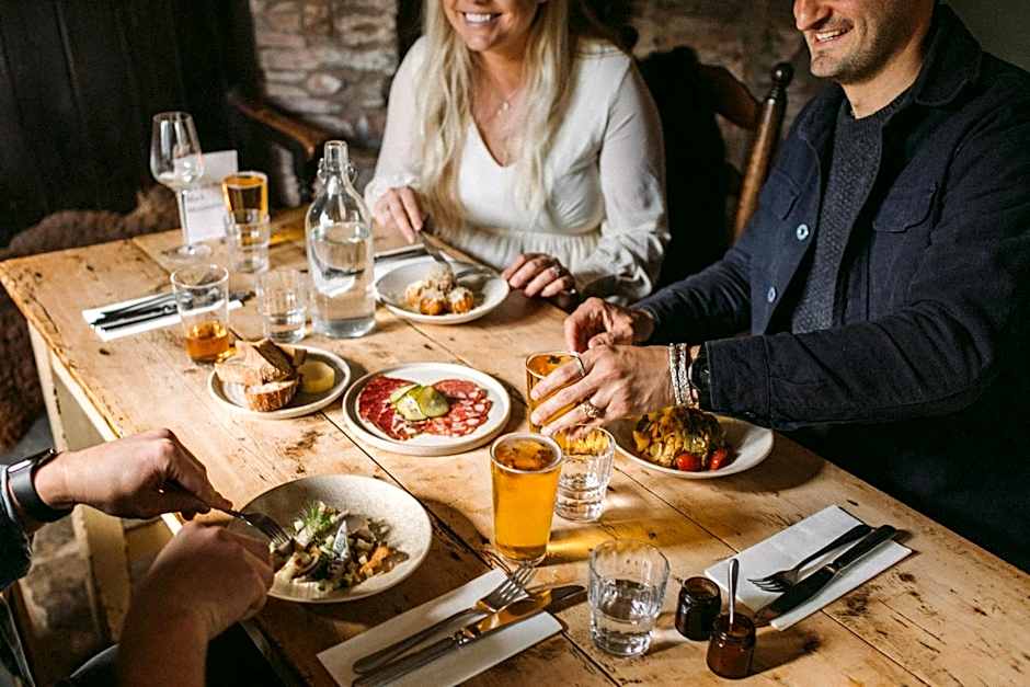 The Bulls Head Wild Cabins