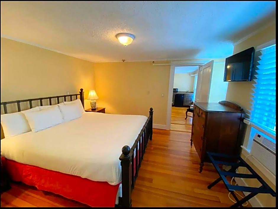 The Kennebunk Inn