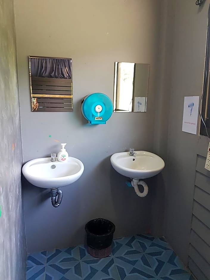 Sleep Tight Hostel at Koh Phangan