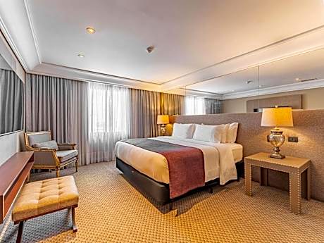Presidential King Suite