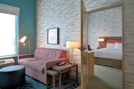 One-Bedroom King Suite - Non-Smoking