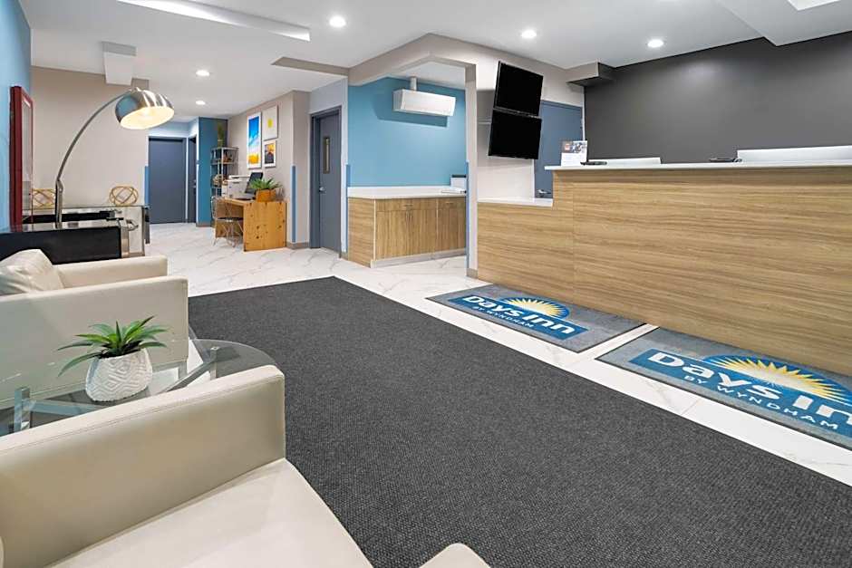 Days Inn by Wyndham Staten Island