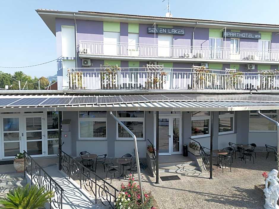 7 LAKES Aparthotel