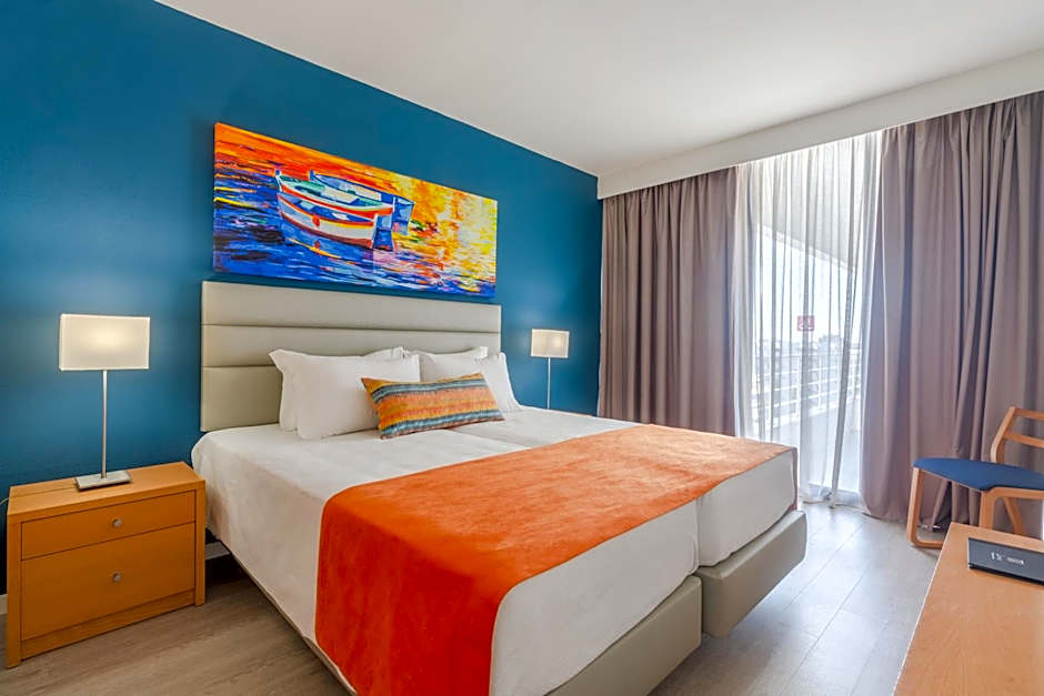 The Navigator - Olympus Marina