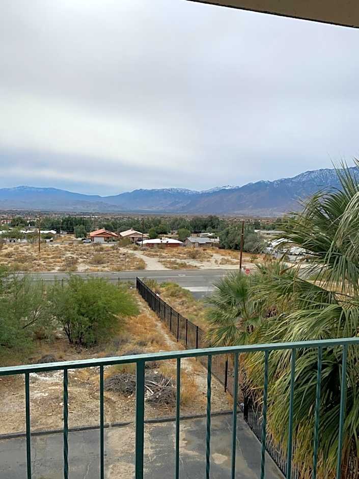 Desert Hot Springs Spa Hotel