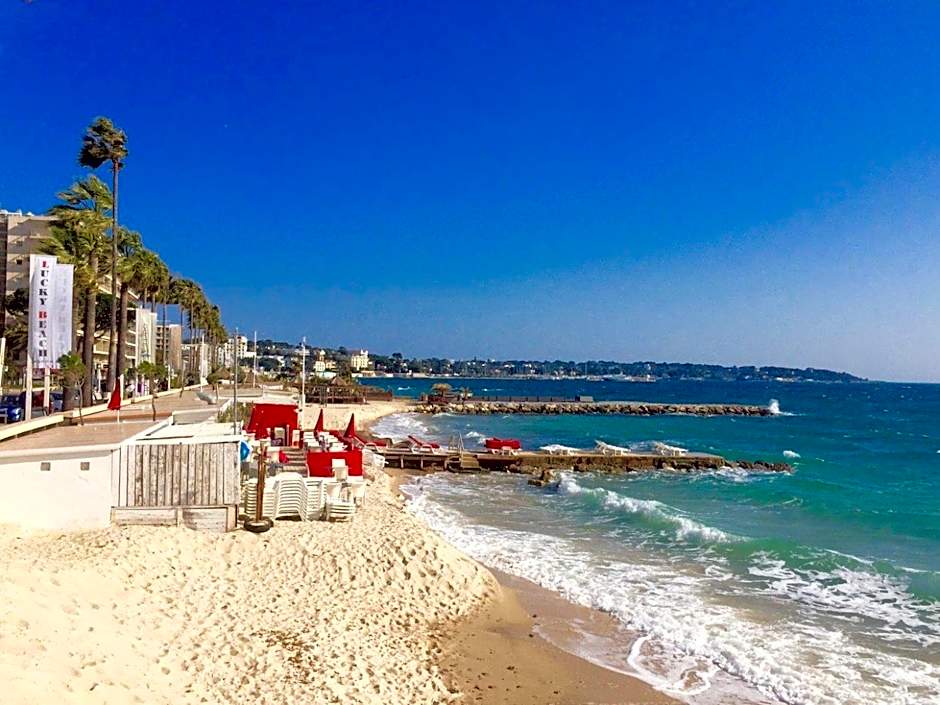 Hôtel CASA MOHO - Juan-Les-Pins