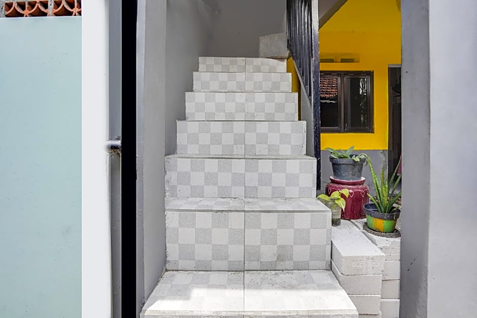 Hotel O Kost 2 Putra Syariah