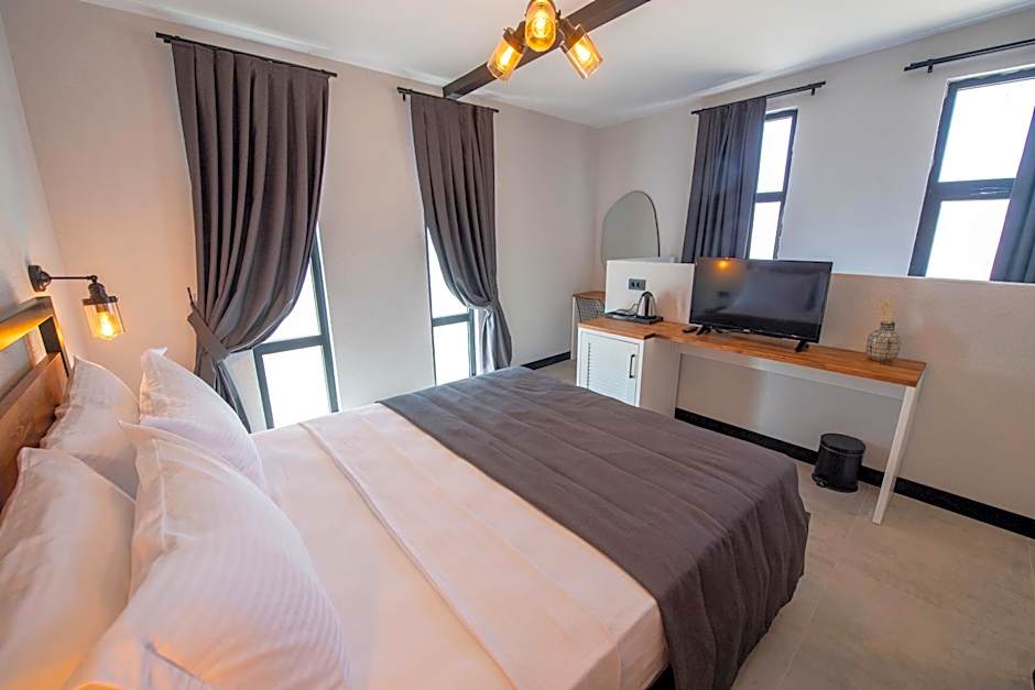 Primus Alacati Adult Only