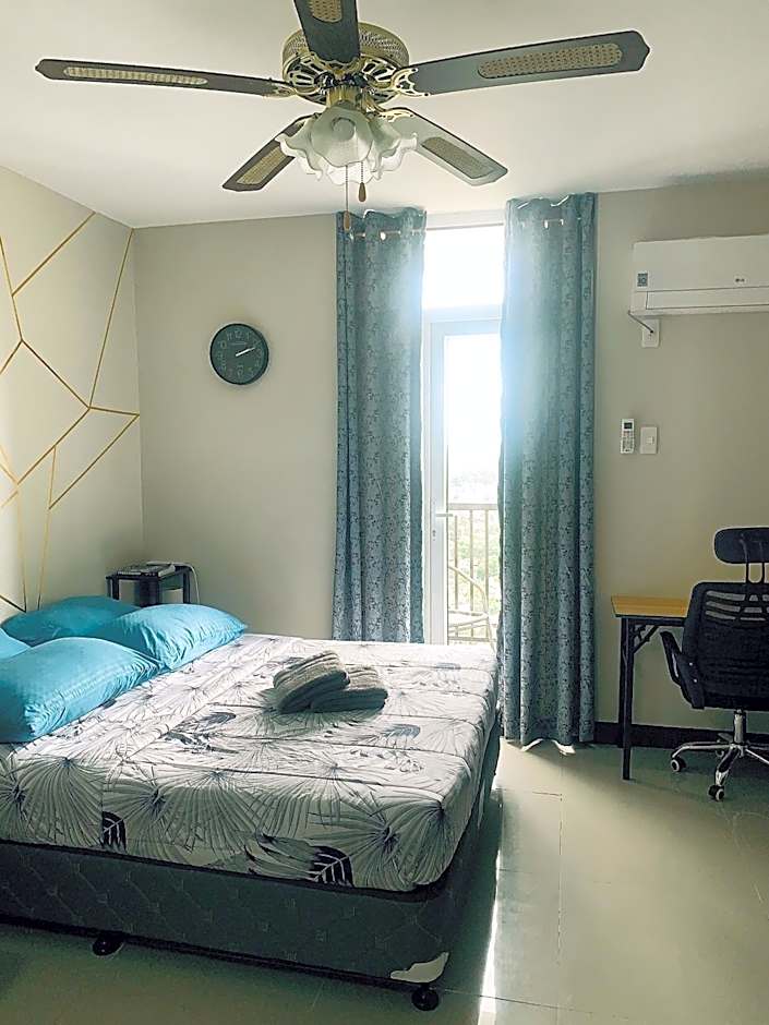 Quayside Condo near Airport