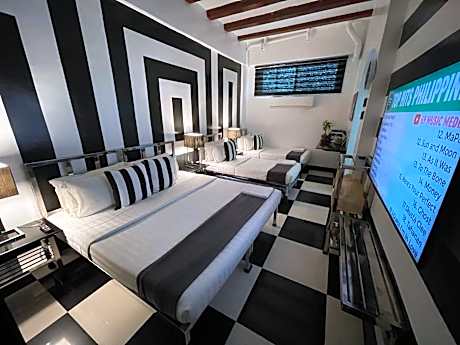 Quadruple Room with Terrace