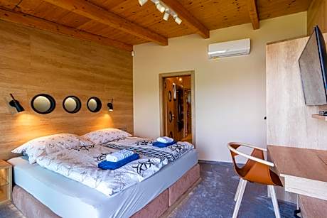 Three-Bedroom Villa - Vila Castoria