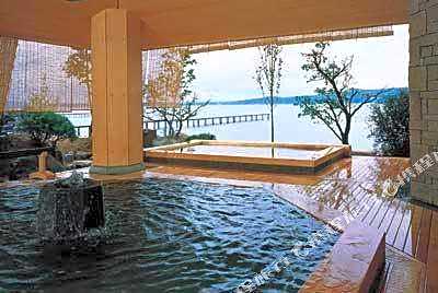Waraku Onsen Nihon No Yado Notoraku