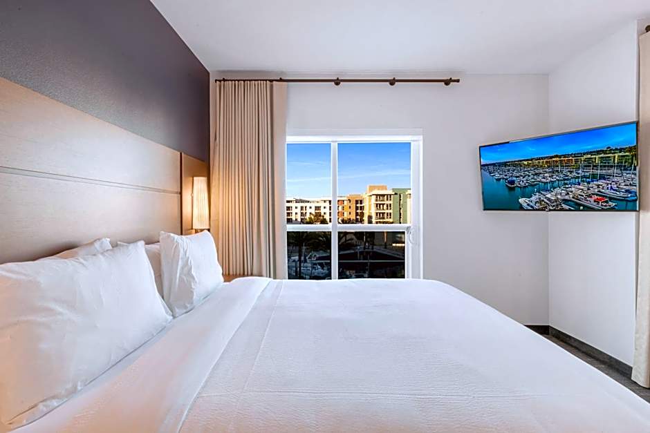 Courtyard By Marriott Marina Del Rey