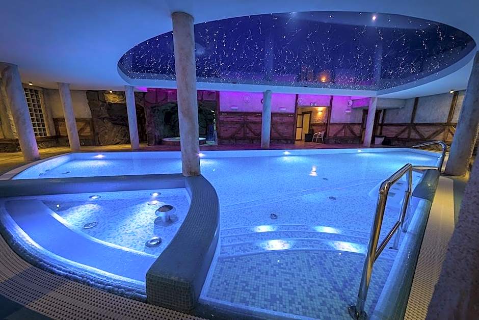 Hotel Krysztal Conference & Spa