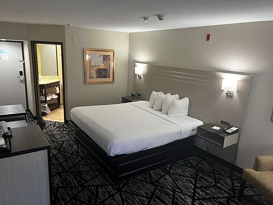 Baymont by Wyndham Monroe Ohio