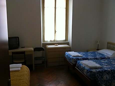 Triple Room with Shared Bathroom