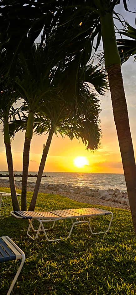 Paradise awaits you at Key Colony Beach