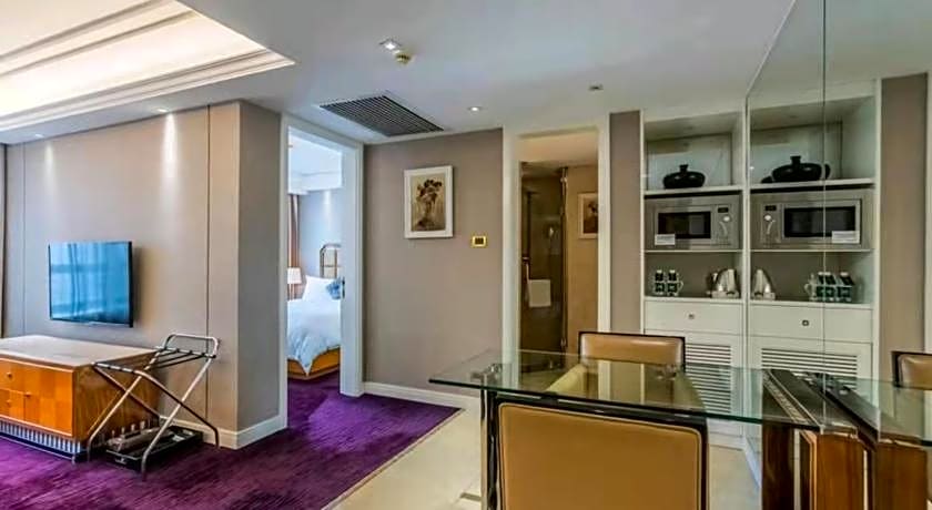 Wealthy Hotel Suzhou