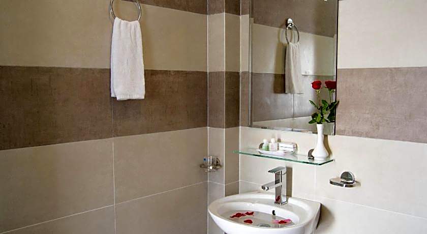 Poetic Hue Hotel & Spa