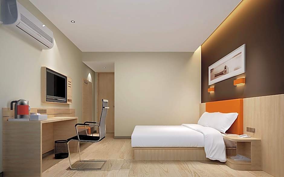 7 Days Premium Dalian Lvshun Central Square New-Mart Branch