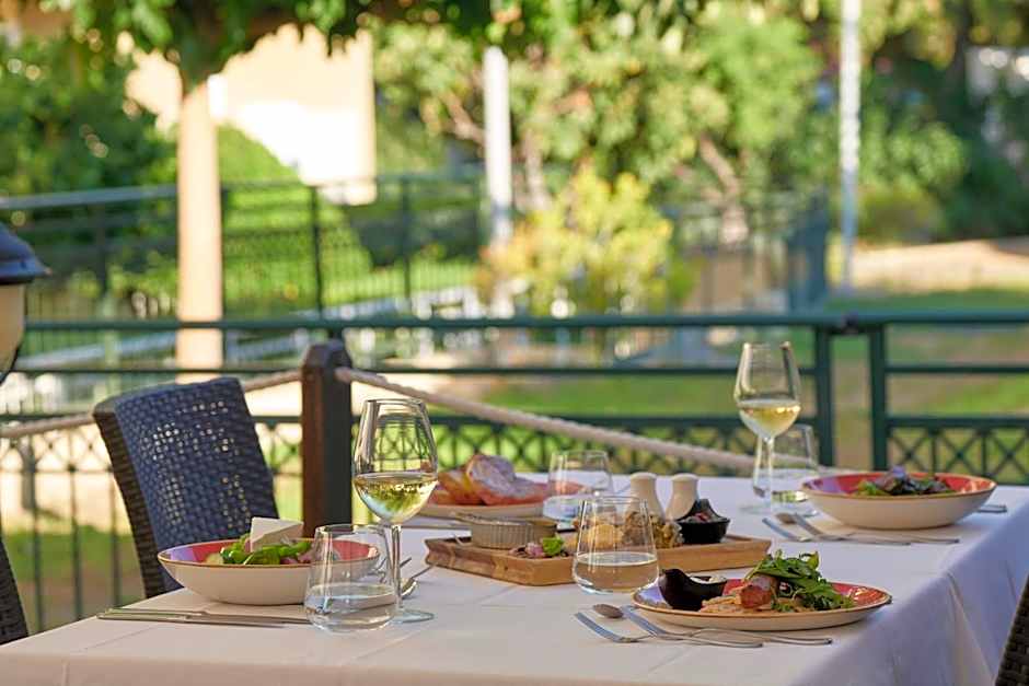 Atlantica Princess Hotel