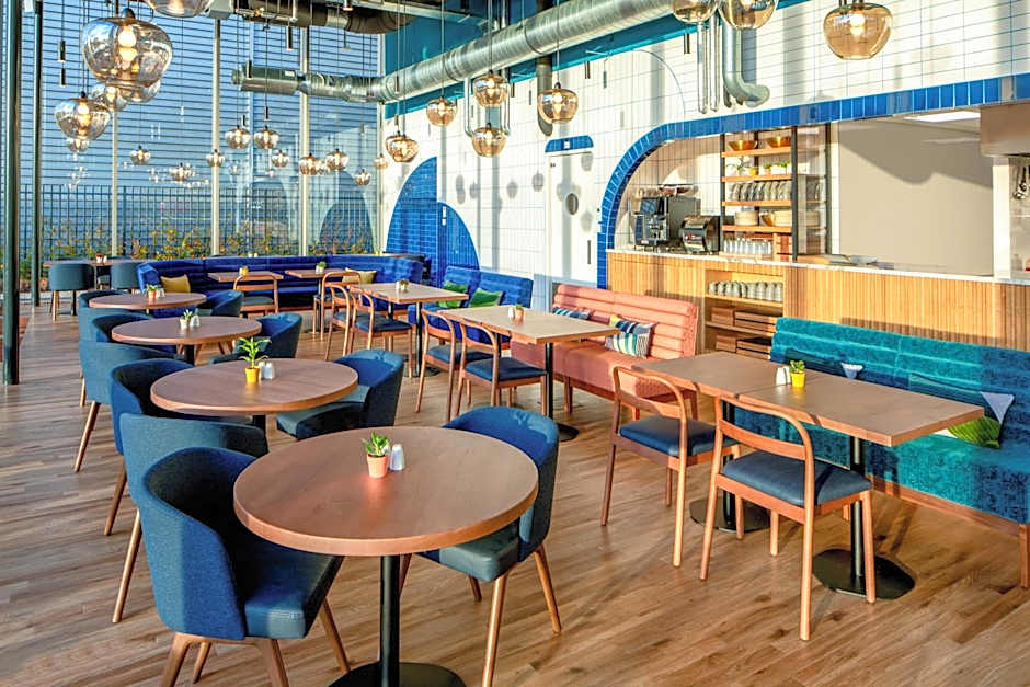 YOTEL Amsterdam