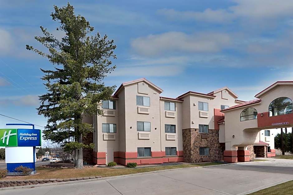 Holiday Inn Express Show Low By IHG