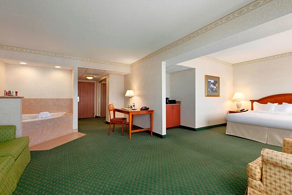 Radisson Hotel Cedar Rapids