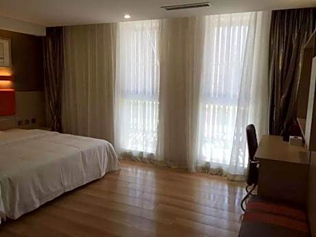 7 Days - Special Suite