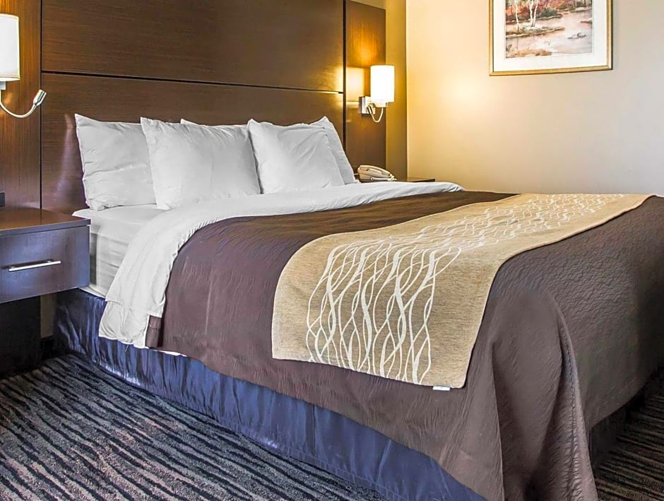 Quality Inn Dayton North - Vandalia