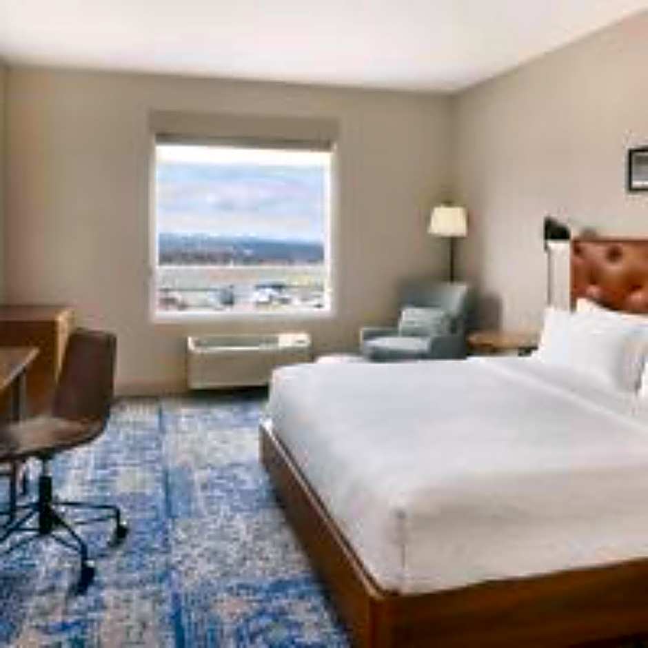 Four Points By Sheraton Calgary Airport