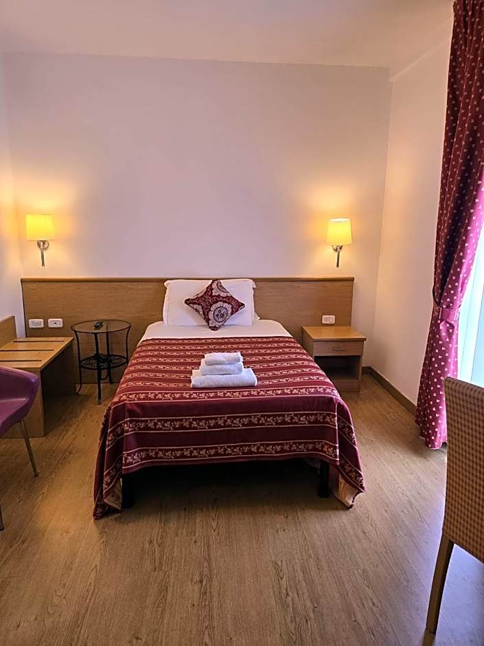 Hotel Marco Polo Airport hotel