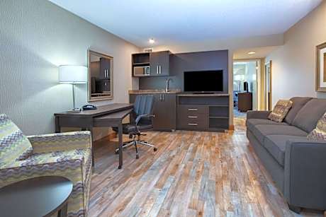 King Suite with Sofa Bed