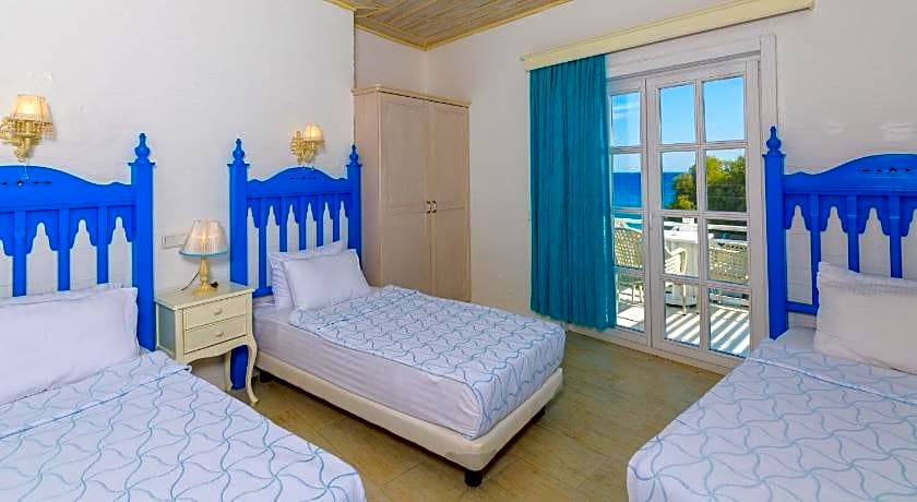 Otel Mavi Beyaz