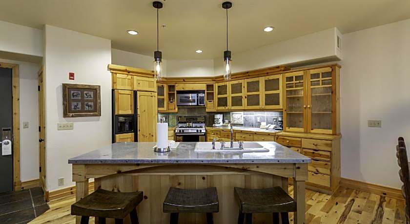 Lodges At Deer Valley