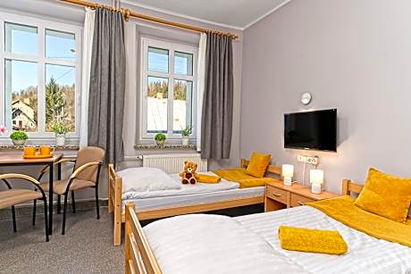 Quadruple Room with Private Bathroom