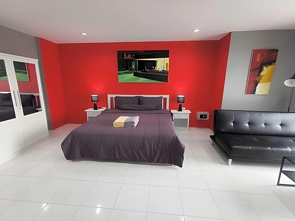 Karon Studio Apartment