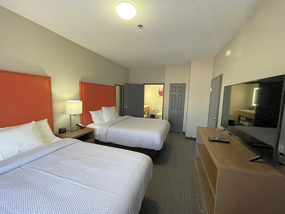 La Quinta Inn & Suites by Wyndham Augusta Near Fort Gordon