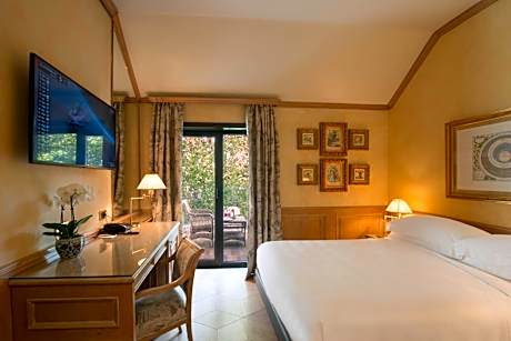 Single Room French Bed