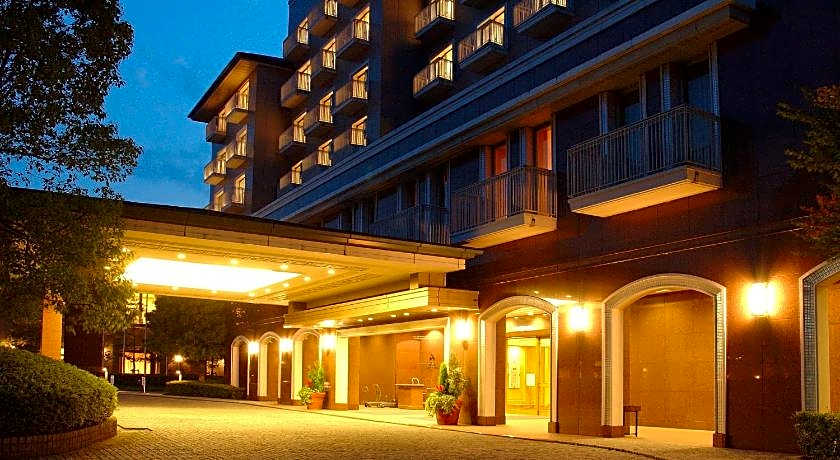 Okura Akademia Park Hotel